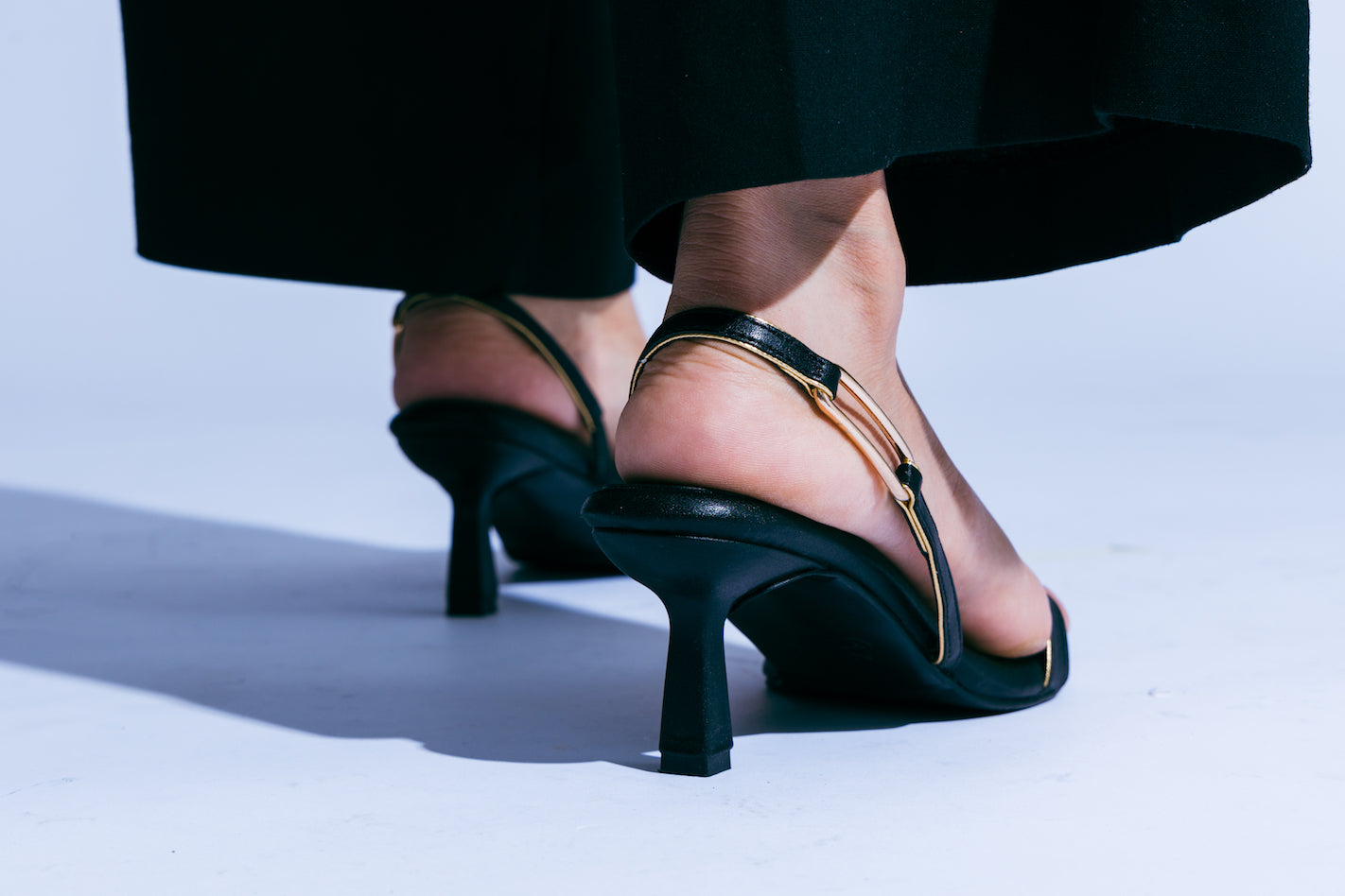 DRAMAWALK - Black & Gold